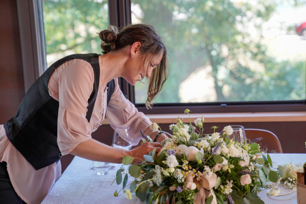 Allestimento floreale per un matrimonio in montagna